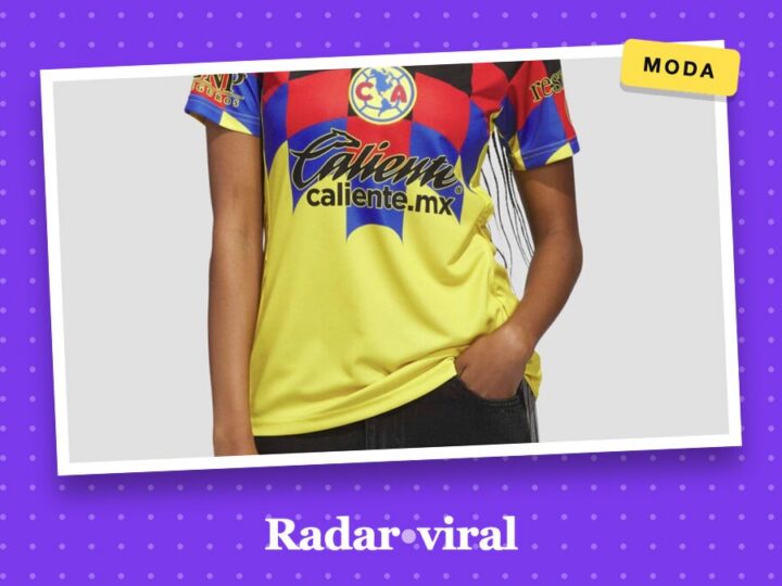 El jersey del Club América con gráficas de águila que aparece rebajado